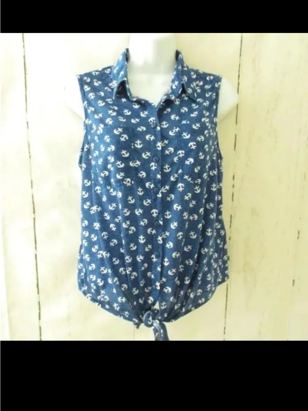Eden & Olivia Navy Blue Anchor Print Tie-Front Sleeveless Blouse